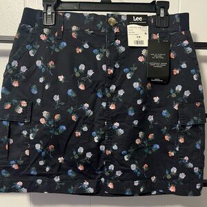 NWT Women’s Lee Skort, Floral, Size 8M